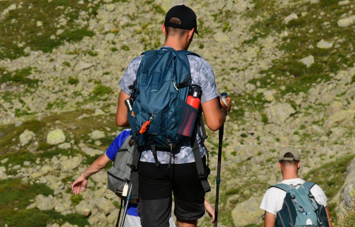 , Alpes : Un marquis interdit l’accès de son domaine aux randonneurs mais pas aux chasseurs